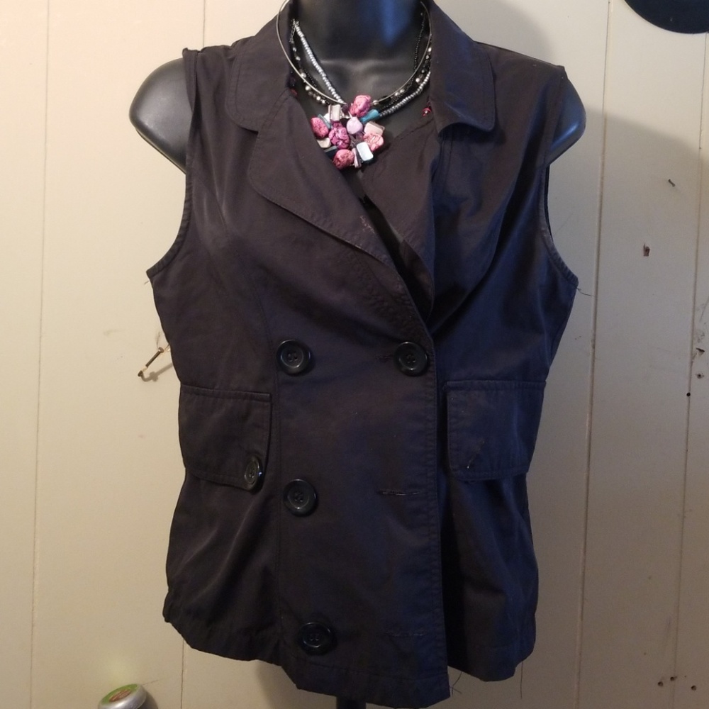 Black sassy vest shirt